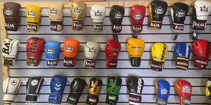 How to Choose the Right Muay Thai Gloves: Your Ultimate Guide - FightstorePro